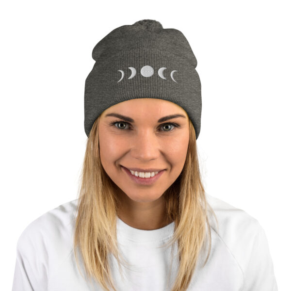 [Seasonal] Pom-Pom Beanie - Phases - Image 3